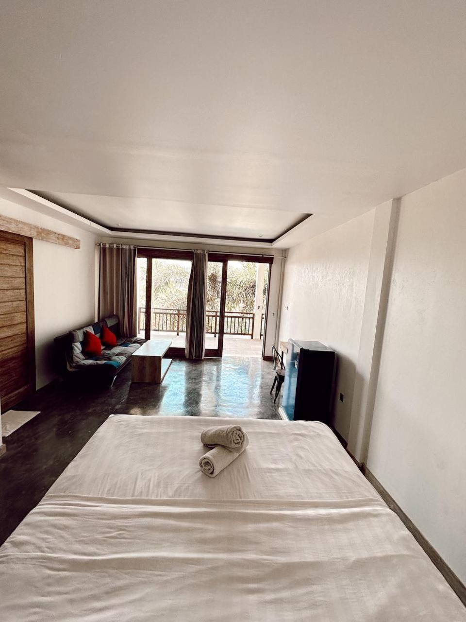 HI5 Kuta Hotel Kuta  Ruang foto